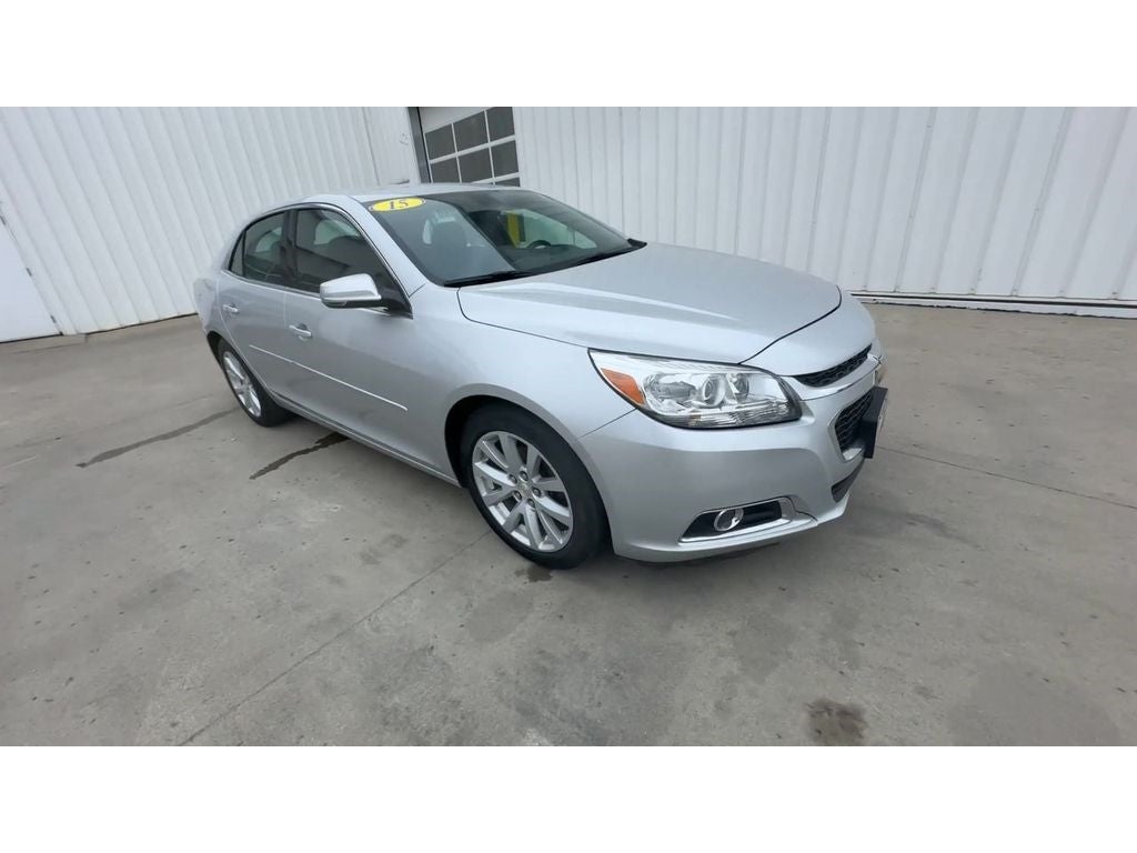 Used 2015 Chevrolet Malibu 2LT with VIN 1G11D5SL6FF263539 for sale in Devils Lake, ND