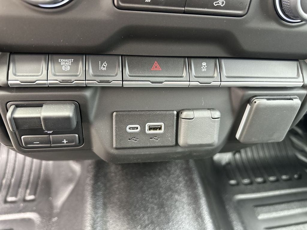 2025 Chevrolet Silverado 3500 HD Chassis Cab Work Truck