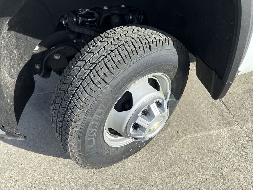 2025 Chevrolet Silverado 3500 HD Chassis Cab Work Truck