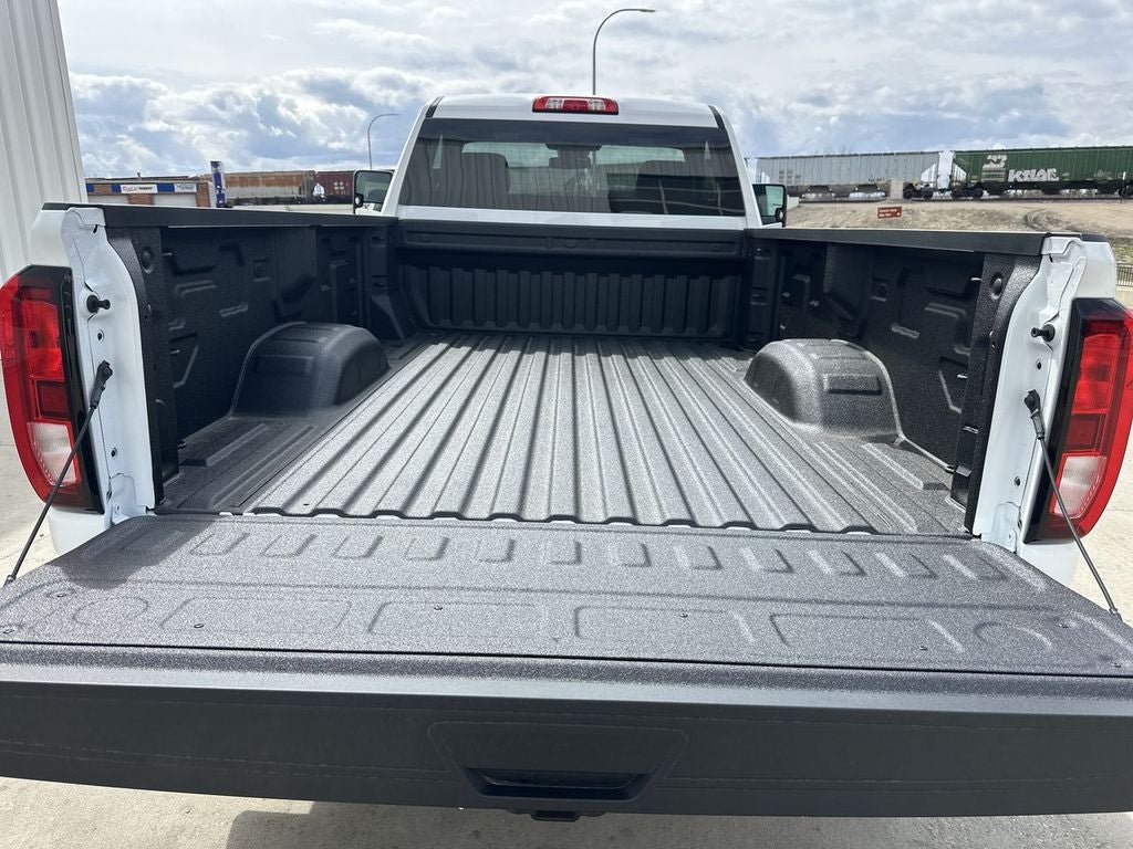 2025 GMC Sierra 2500 HD Pro