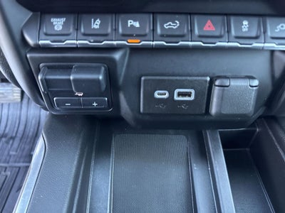 2022 GMC Sierra 3500 HD Denali