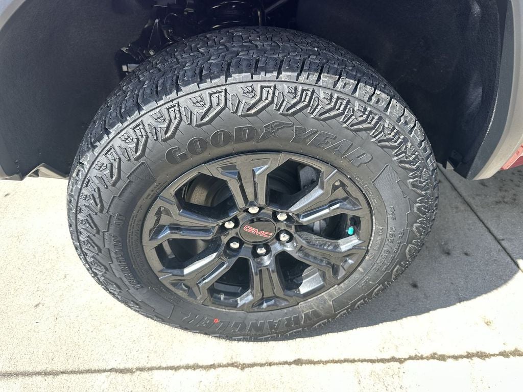 2025 GMC Canyon Elevation