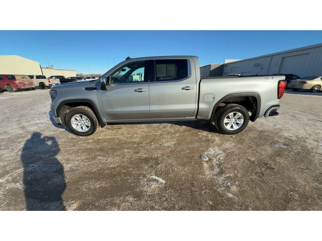 2024 GMC Sierra 1500 SLE