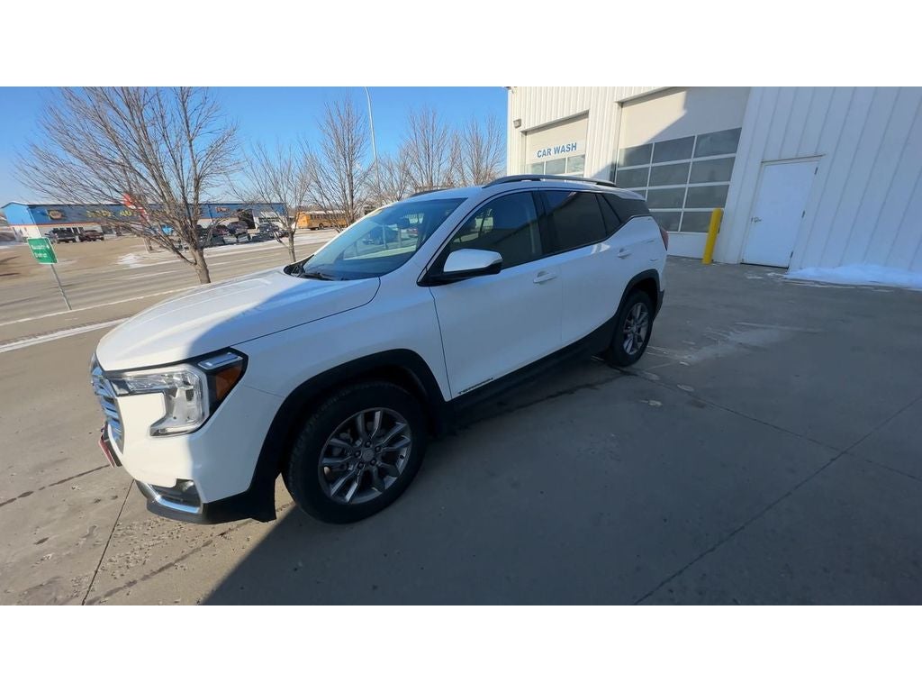 2024 GMC Terrain SLT