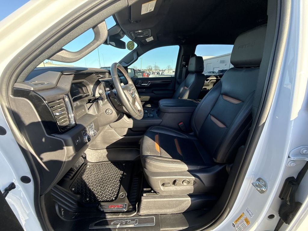 2023 GMC Sierra 1500 AT4