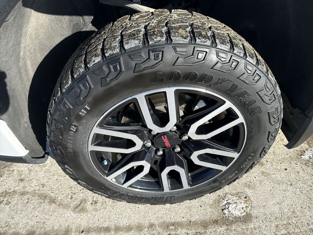 2023 GMC Sierra 1500 AT4