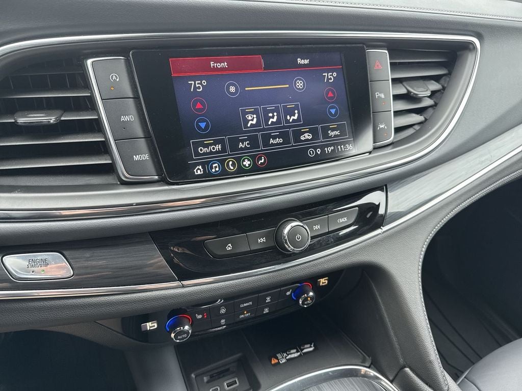 2023 Buick Enclave Essence