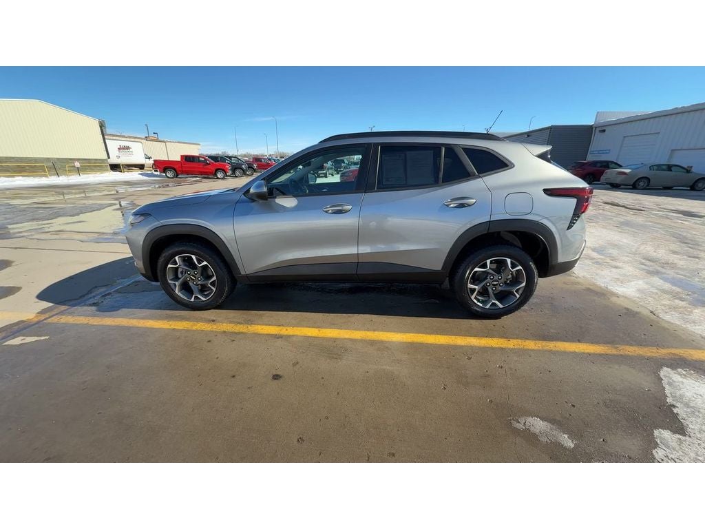 2024 Chevrolet Trax LT