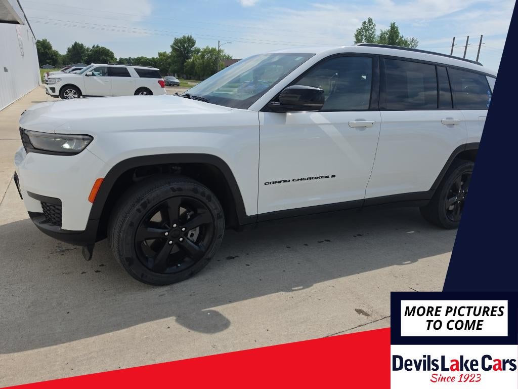 2022 Jeep Grand Cherokee L Altitude 4x4's photo