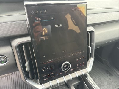 2025 GMC Acadia AT4