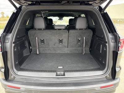 2025 GMC Acadia AT4