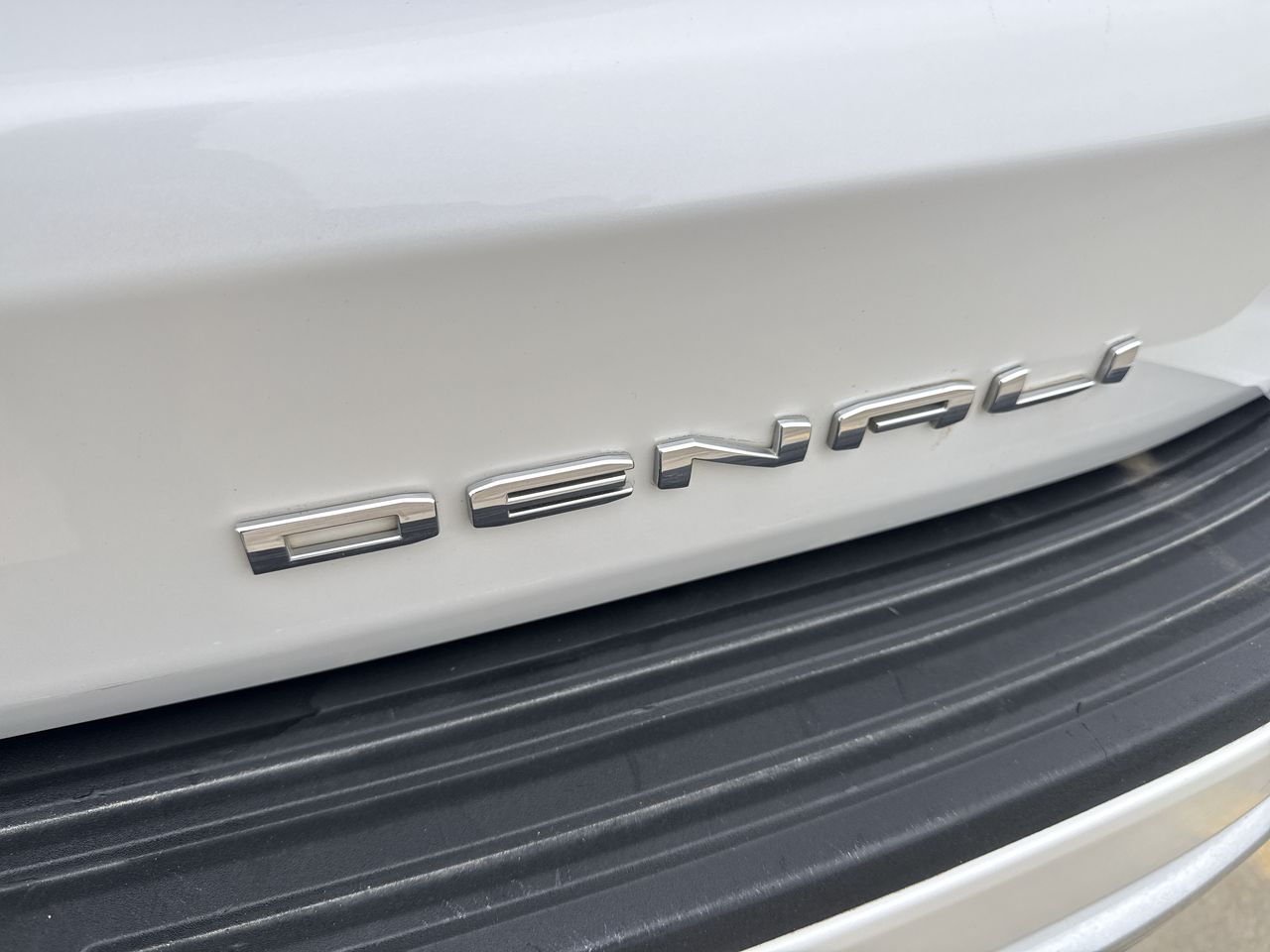 2024 GMC Yukon Denali