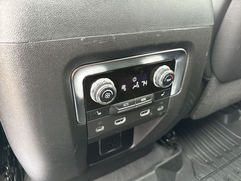 2024 GMC Yukon Denali Ultimate