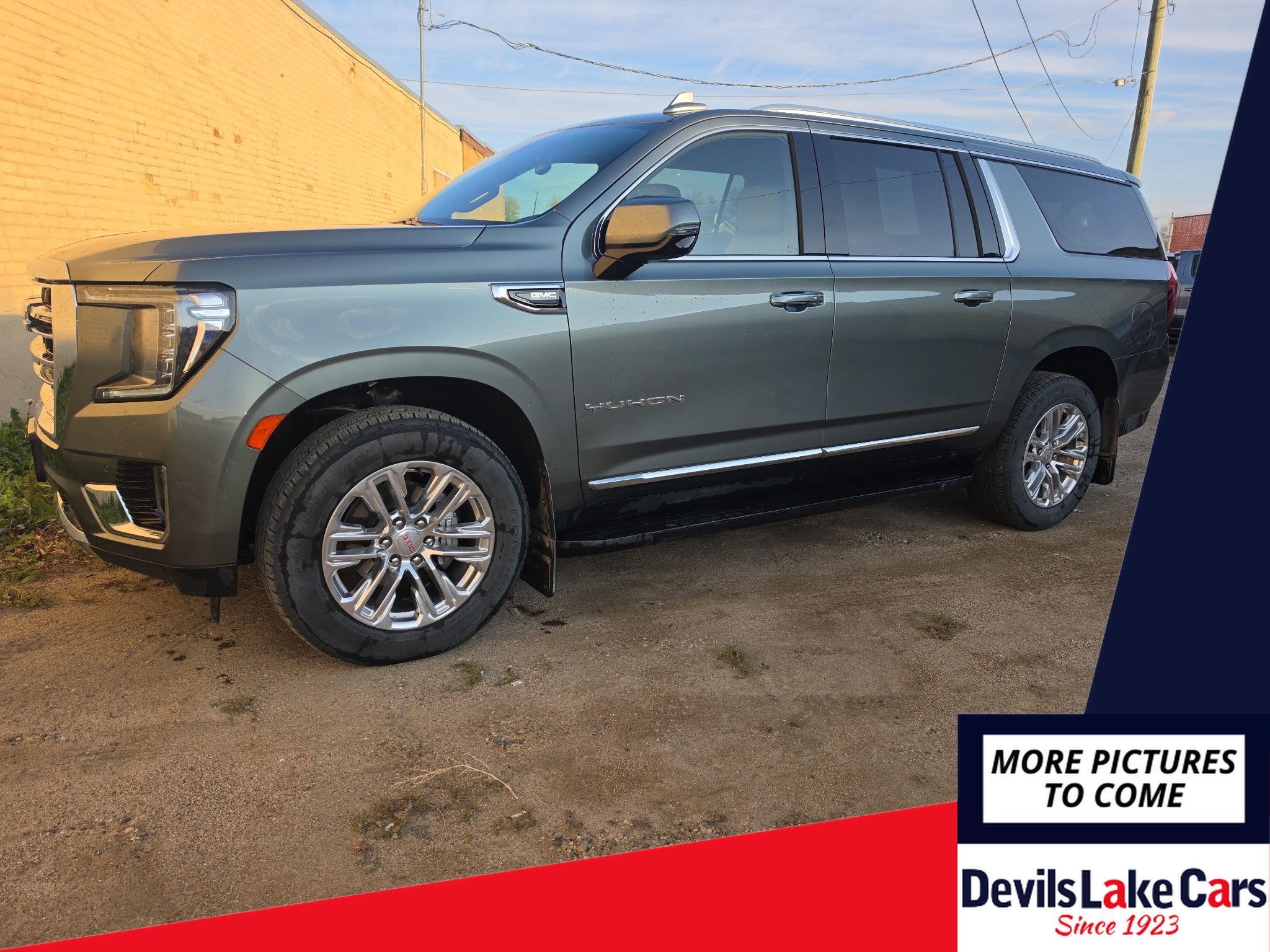 2023 GMC Yukon XL SLT