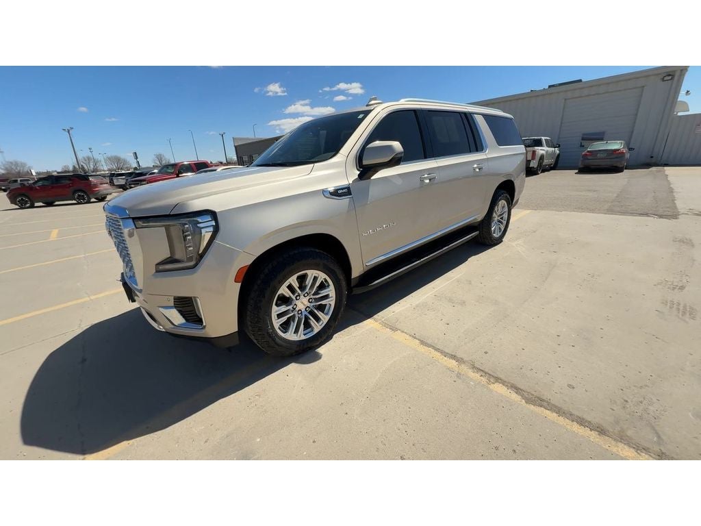 2021 GMC Yukon XL SLT