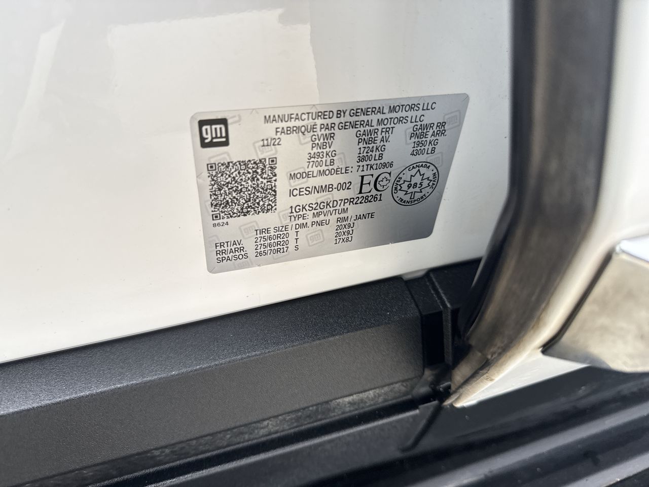 2023 GMC Yukon XL SLT