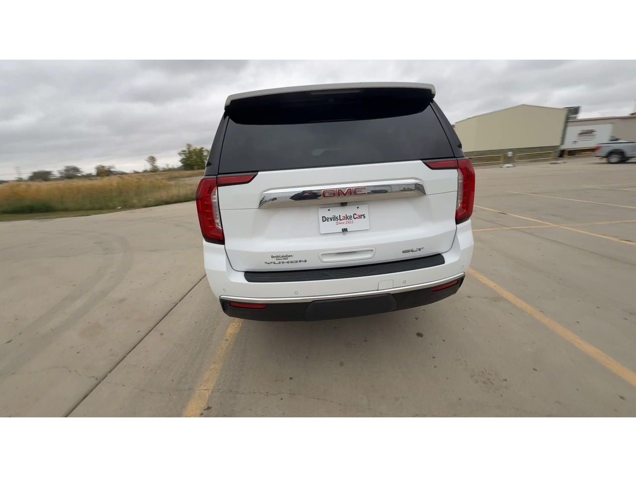 2023 GMC Yukon XL SLT