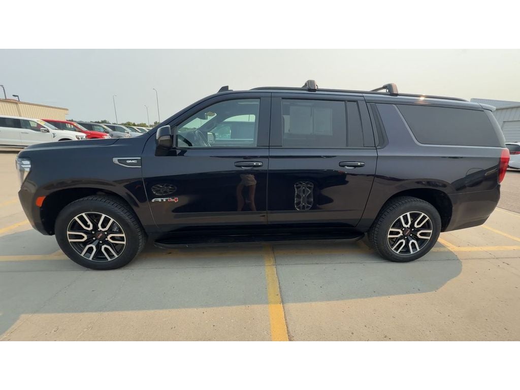 2021 GMC Yukon XL AT4
