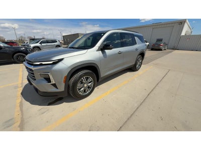 2024 Chevrolet Traverse LT
