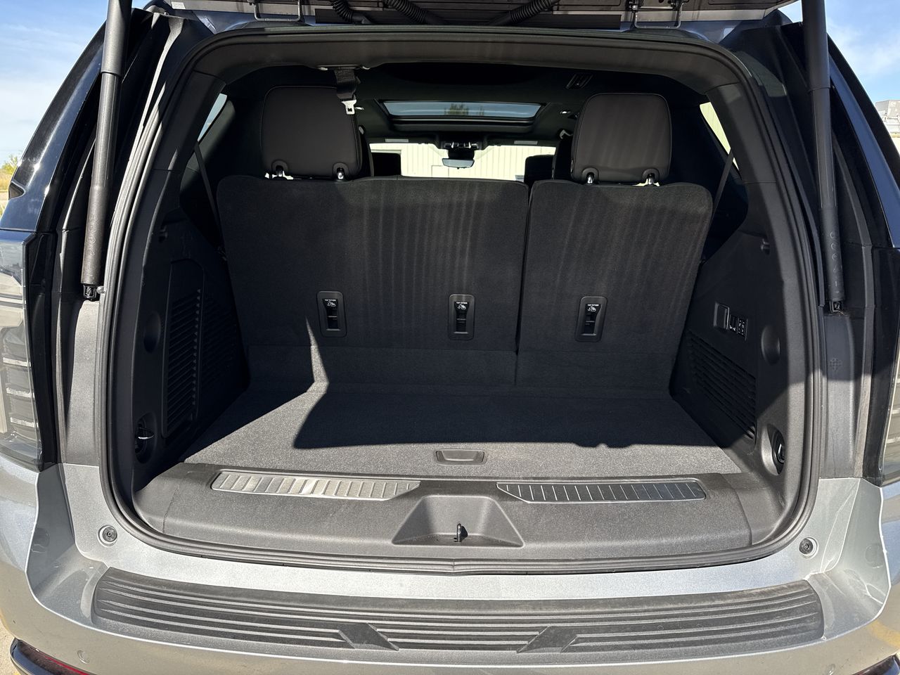 2026 Chevrolet Tahoe Z71 - Photo 34