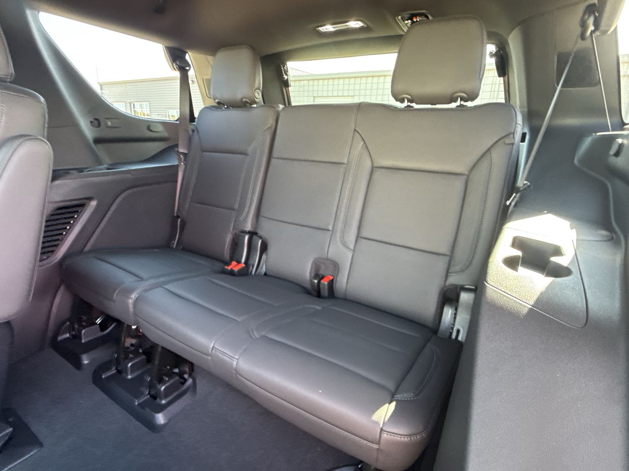 2026 Chevrolet Tahoe Z71 - Photo 35