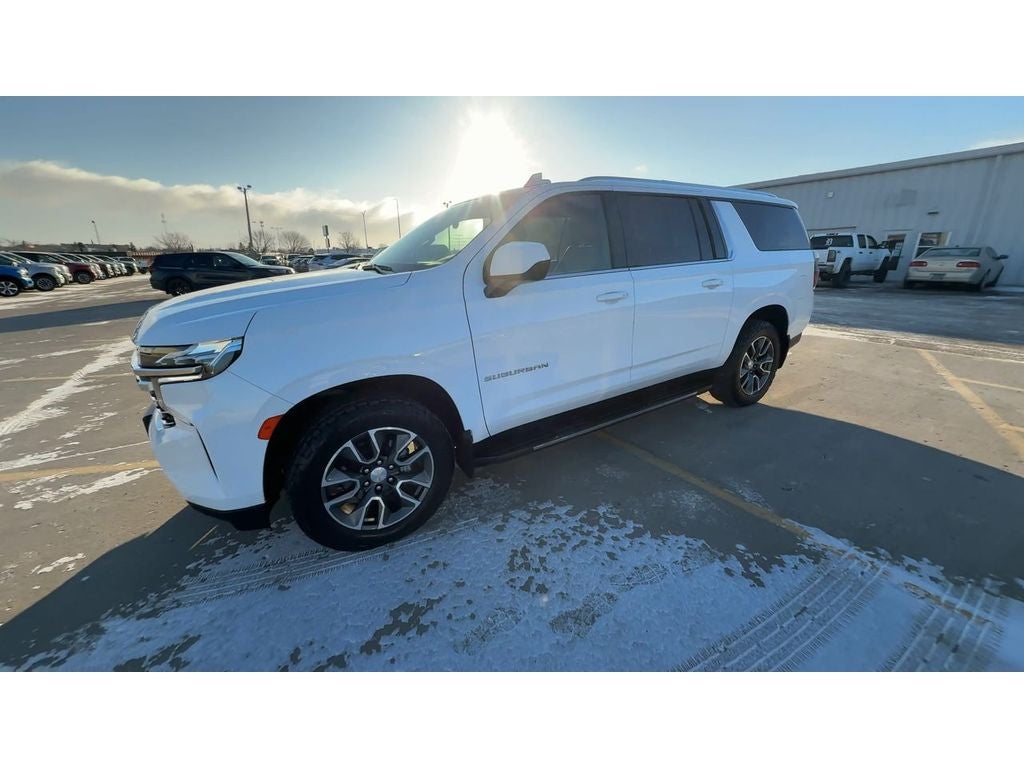 2022 Chevrolet Suburban LT