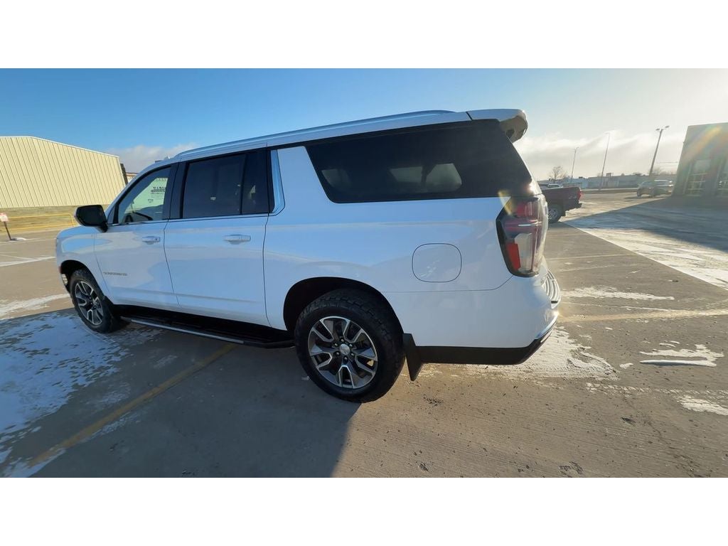 2022 Chevrolet Suburban LT