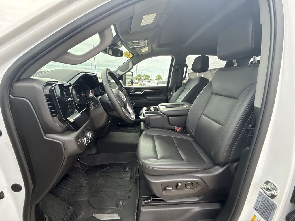 2025 GMC Sierra 3500 HD SLT