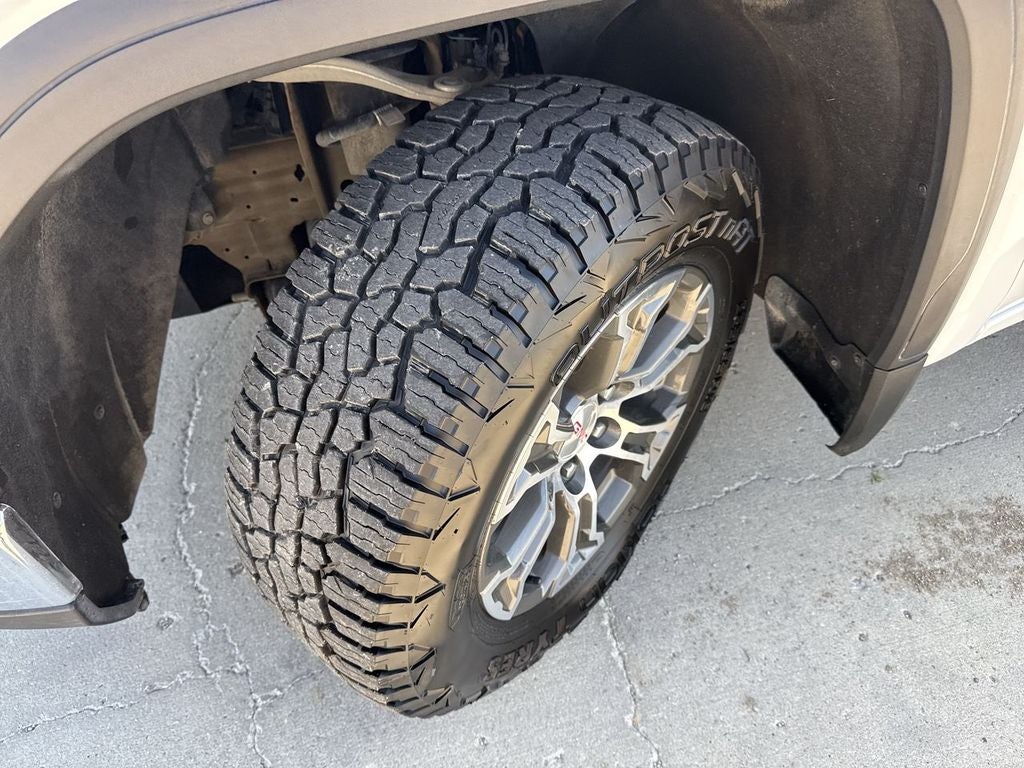 2025 GMC Sierra 1500 SLE