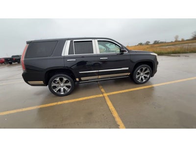 2019 Cadillac Escalade Platinum