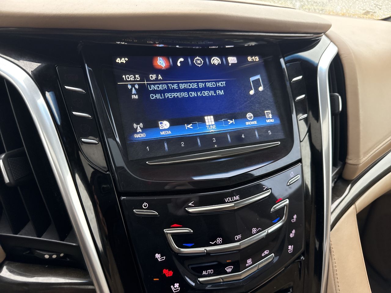 2019 Cadillac Escalade Platinum