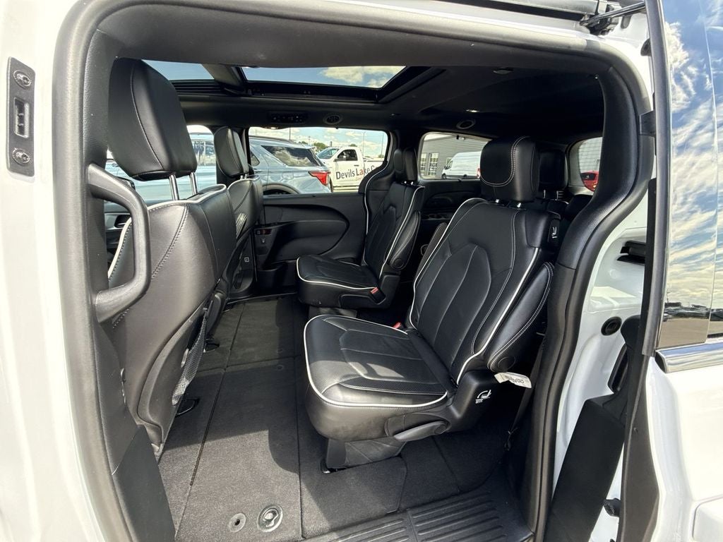 2025 Chrysler Pacifica Limited