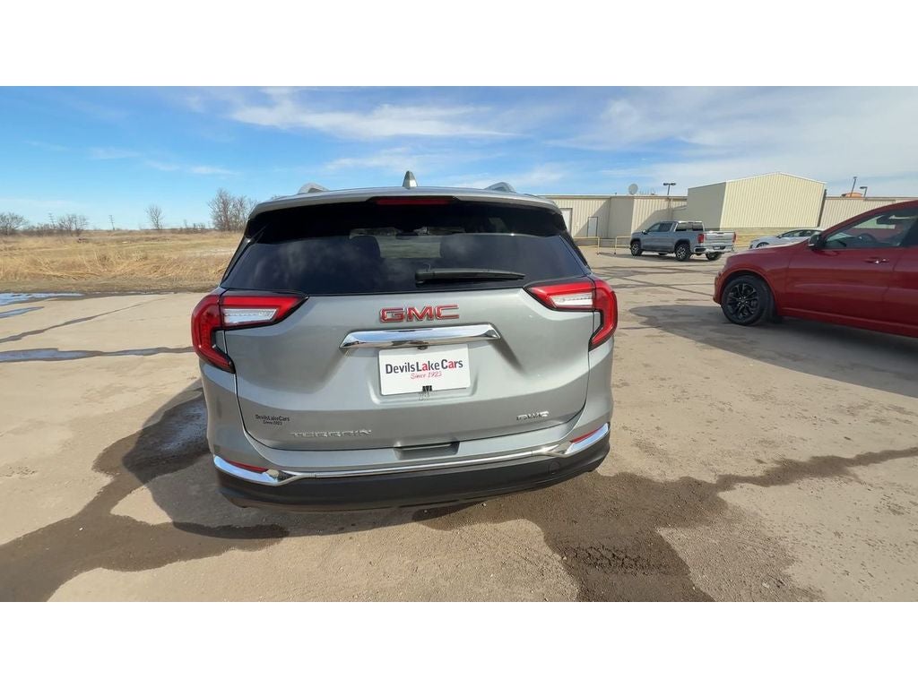 2023 GMC Terrain SLT