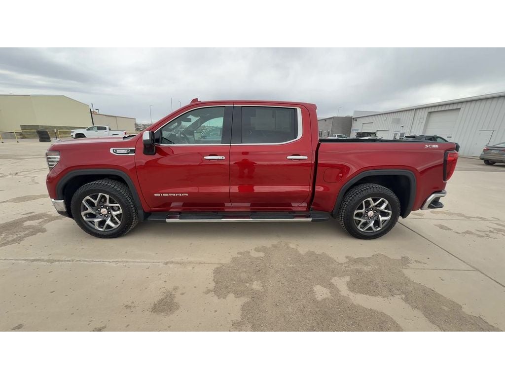 2024 GMC Sierra 1500 SLT