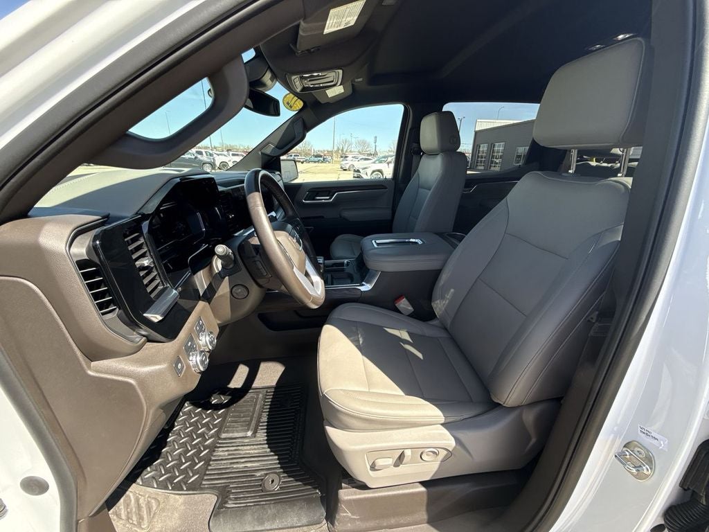 2022 GMC Sierra 1500 SLT