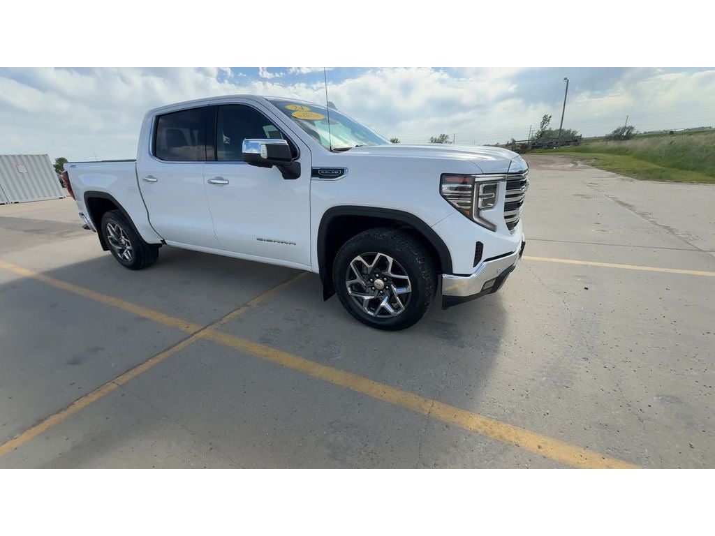 2024 GMC Sierra 1500 SLT